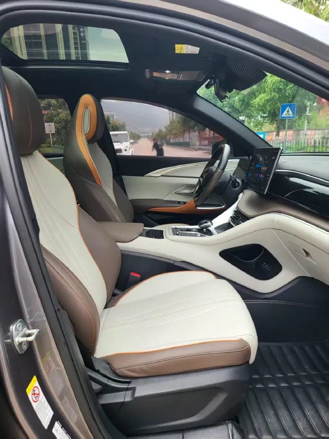 2022 Geely JiaJi 1.5T 177HP L3 7DCT PHEV 15.5KWH,autocango,china used car exporter,china ev exporter,chinese used car exporter,chinese used ev exporter
