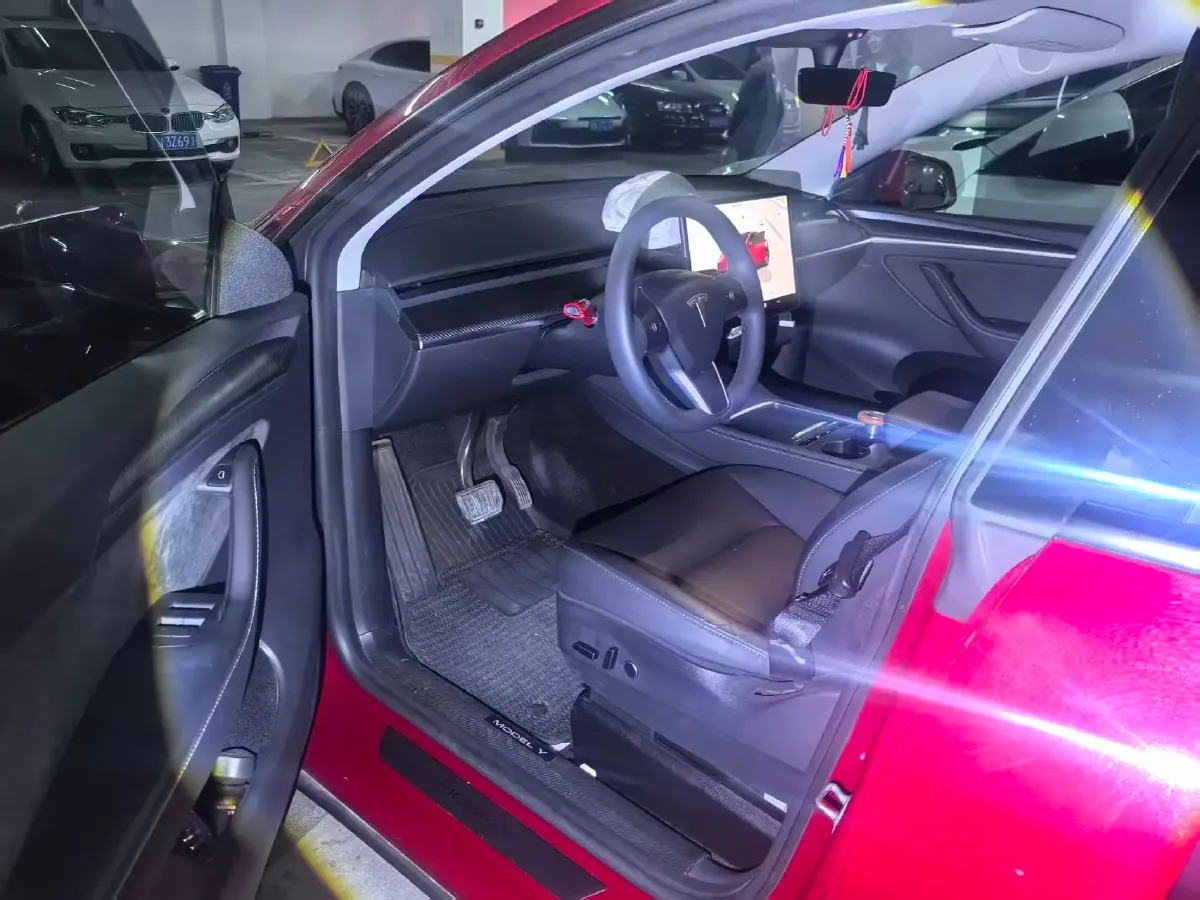 2022 Tesla Model Y BEV 60KWH,autocango,china used car exporter,china ev exporter,chinese used car exporter,chinese used ev exporter