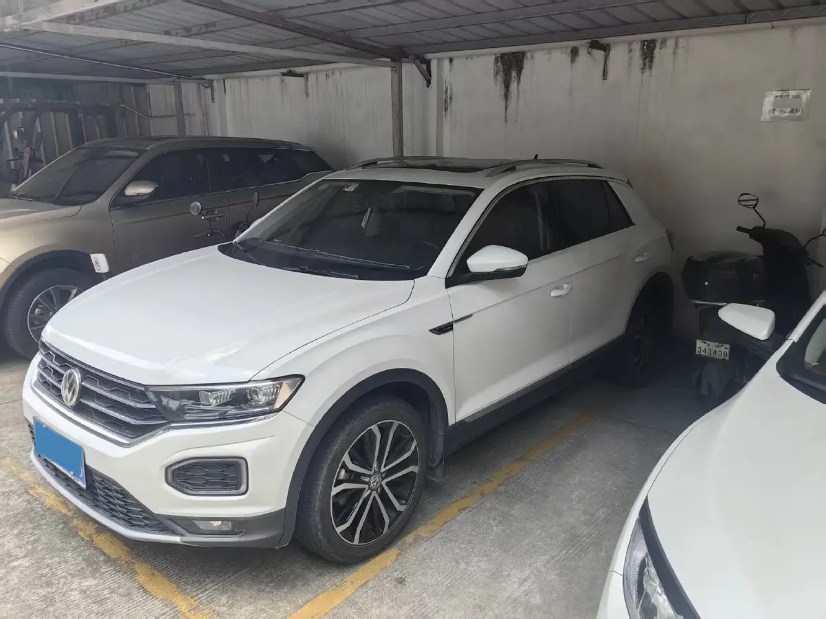 2018 Borgward BX7 2.0T 224HP L4 6AT,autocango,china used car exporter,china ev exporter,chinese used car exporter,chinese used ev exporter