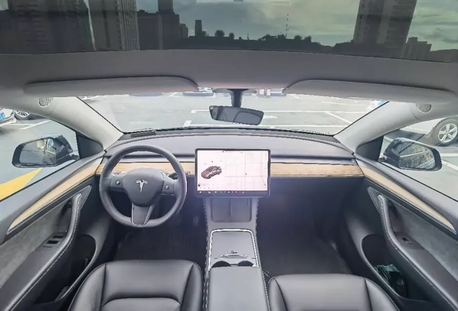 2021 Tesla Model Y BEV 60KWH,autocango,china used car exporter,china ev exporter,chinese used car exporter,chinese used ev exporter