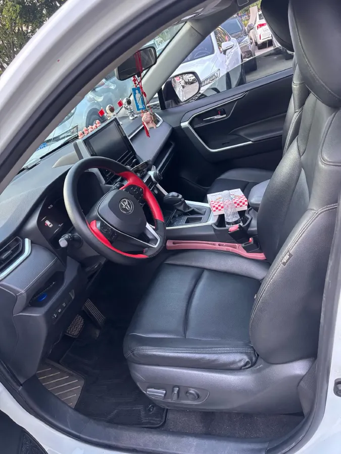 2021 Toyota RAV4 2.0L 171HP L4 CVT,autocango,china used car exporter,china ev exporter,chinese used car exporter,chinese used ev exporter