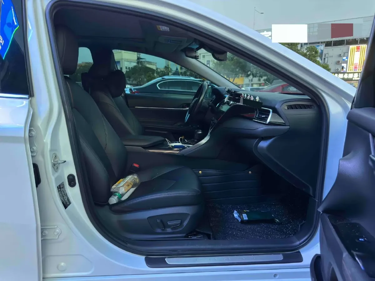 2019 Toyota Camry 2.5L 209HP L4 8AT,autocango,china used car exporter,china ev exporter,chinese used car exporter,chinese used ev exporter