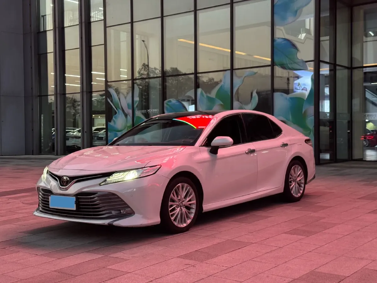 2019 Toyota Camry 2.5L 209HP L4 8AT,autocango,china used car exporter,china ev exporter,chinese used car exporter,chinese used ev exporter
