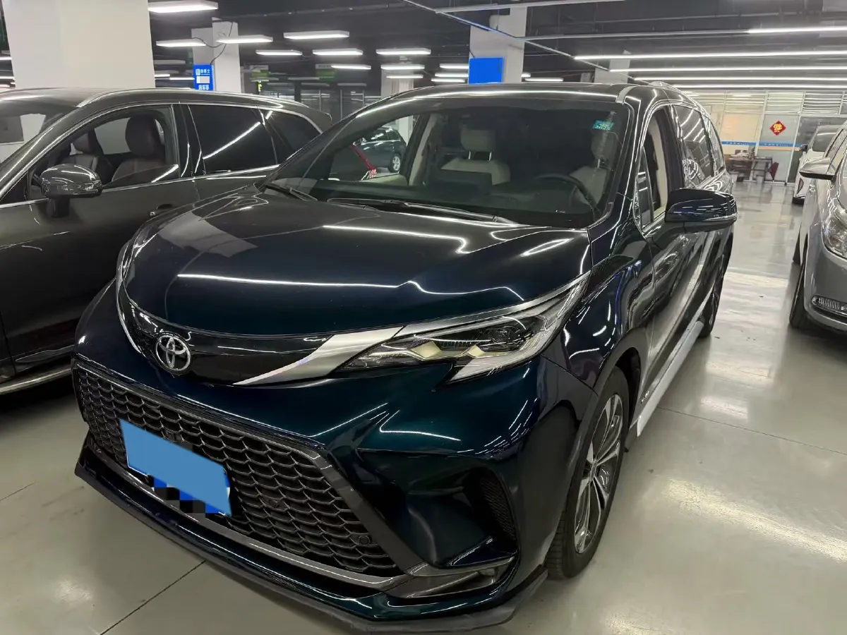 2024 Toyota Granvia 2.5L 189HP L4 E-CVT Hybrid,autocango,china used car exporter,china ev exporter,chinese used car exporter,chinese used ev exporter