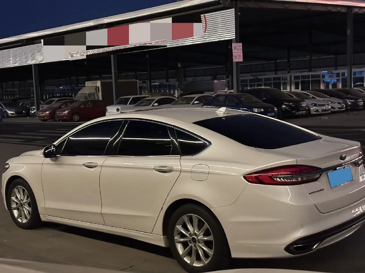 2017 Ford Mondeo 2.0T 204HP L4 6AT,autocango,china used car exporter,china ev exporter,chinese used car exporter,chinese used ev exporter