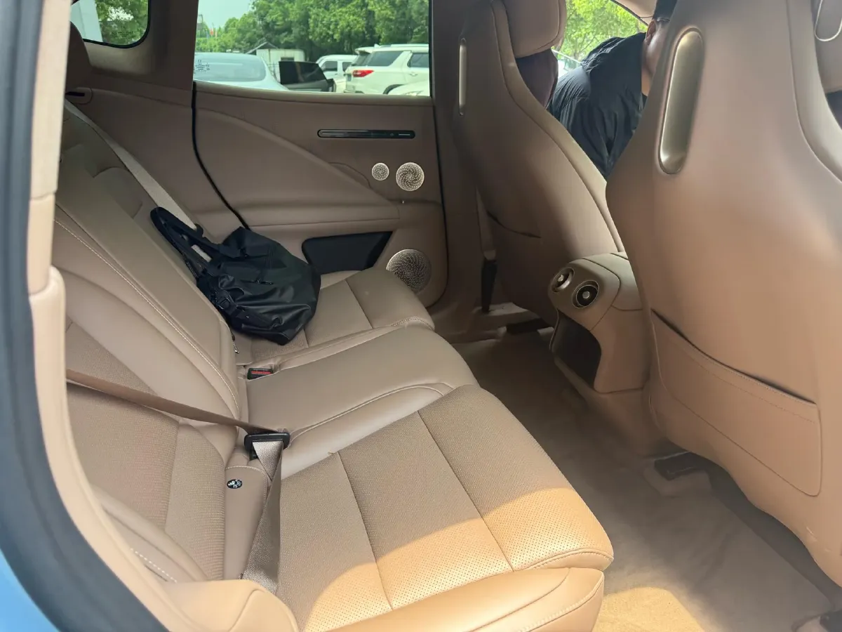 2026 Avatr 07 BEV,autocango,china used car exporter,china ev exporter,chinese used car exporter,chinese used ev exporter