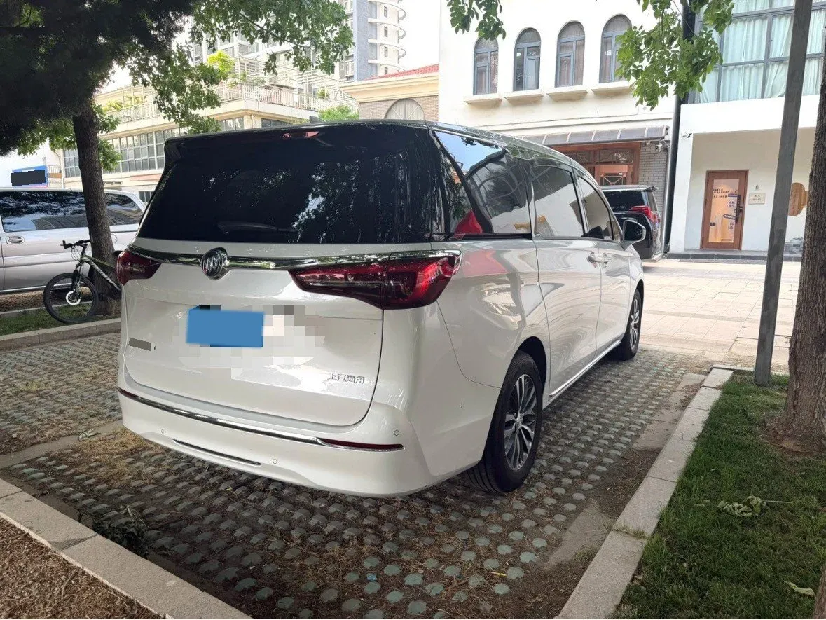 2023 Buick GL8 2.0T 237HP L4 9AT,autocango,china used car exporter,china ev exporter,chinese used car exporter,chinese used ev exporter