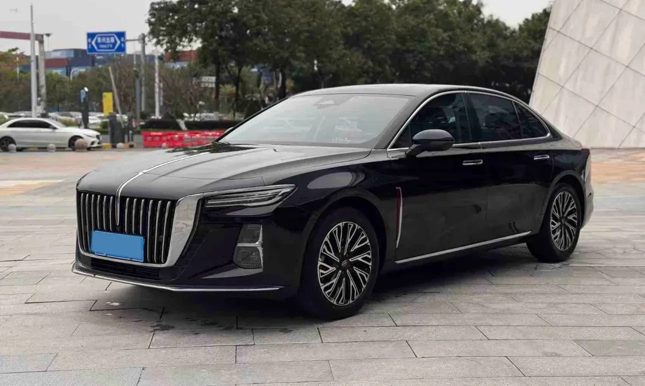 2024 HongQi H5 2.0T 224HP L4 8AT,autocango,china used car exporter,china ev exporter,chinese used car exporter,chinese used ev exporter