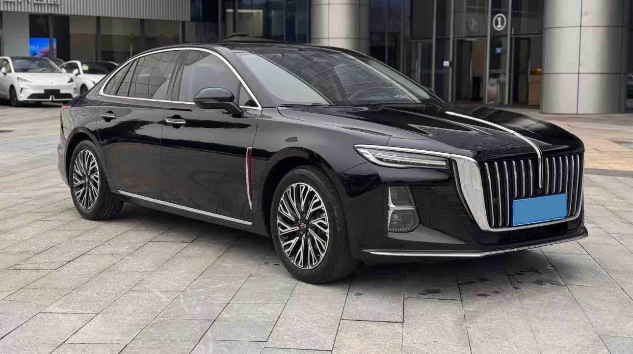 2024 HongQi H5 2.0T 224HP L4 8AT,autocango,china used car exporter,china ev exporter,chinese used car exporter,chinese used ev exporter