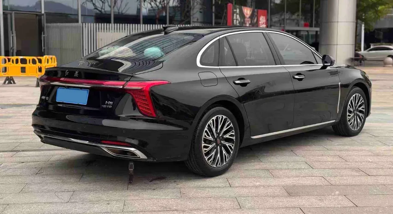 2024 HongQi H5 2.0T 224HP L4 8AT,autocango,china used car exporter,china ev exporter,chinese used car exporter,chinese used ev exporter