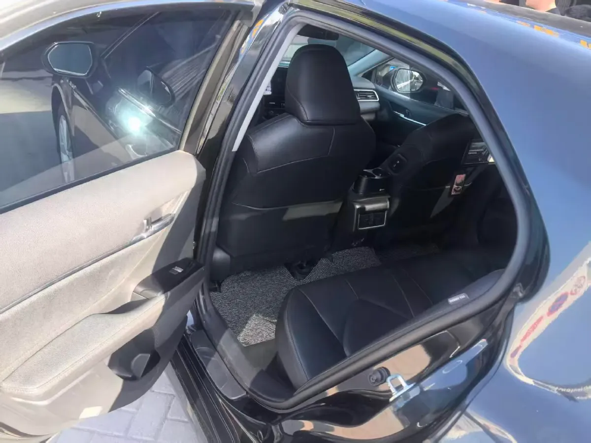 2023 Toyota Camry 2.5L 178HP L4 E-CVT Hybrid,autocango,china used car exporter,china ev exporter,chinese used car exporter,chinese used ev exporter