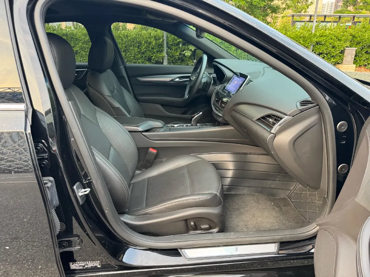 2023 Cadillac CT5 2.0T 237HP L4 10AT,autocango,china used car exporter,china ev exporter,chinese used car exporter,chinese used ev exporter