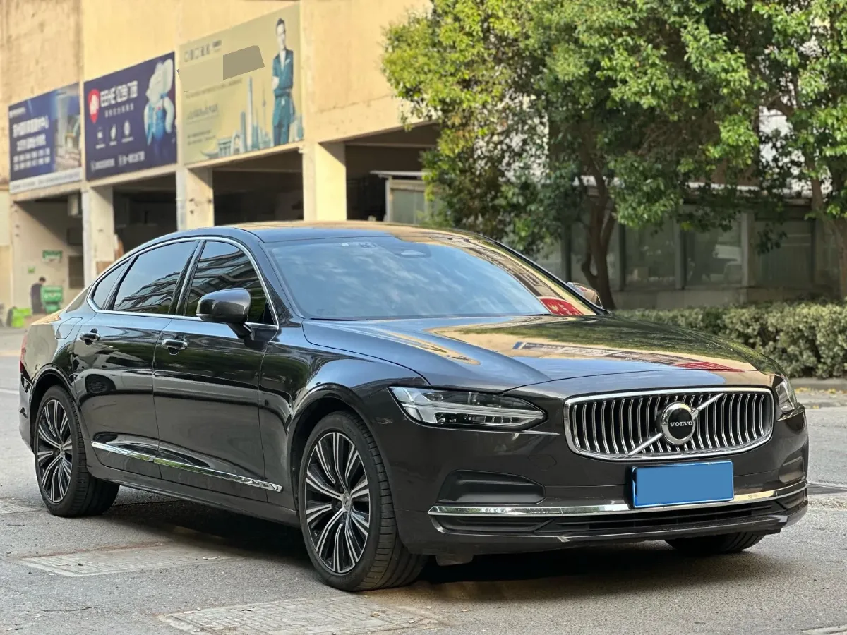 2023 Volvo S90 2.0T 250HP L4 8AT,autocango,china used car exporter,china ev exporter,chinese used car exporter,chinese used ev exporter