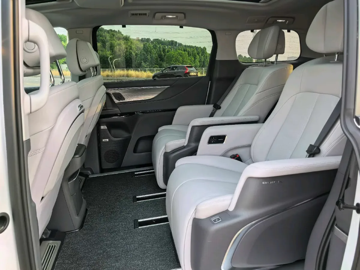 2025 Buick GL8 2.0T 237HP L4 9AT,autocango,china used car exporter,china ev exporter,chinese used car exporter,chinese used ev exporter