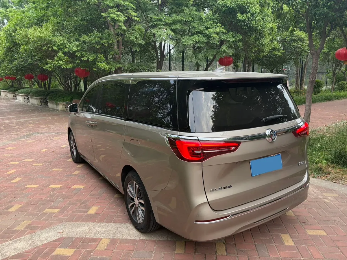 2023 Buick GL8 2.0T 237HP L4 9AT,autocango,china used car exporter,china ev exporter,chinese used car exporter,chinese used ev exporter