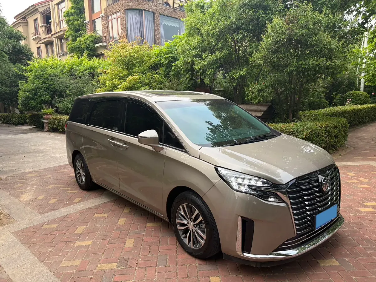 2023 Buick GL8 2.0T 237HP L4 9AT,autocango,china used car exporter,china ev exporter,chinese used car exporter,chinese used ev exporter
