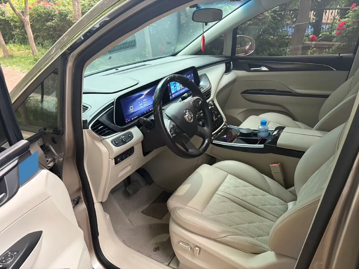 2023 Buick GL8 2.0T 237HP L4 9AT,autocango,china used car exporter,china ev exporter,chinese used car exporter,chinese used ev exporter