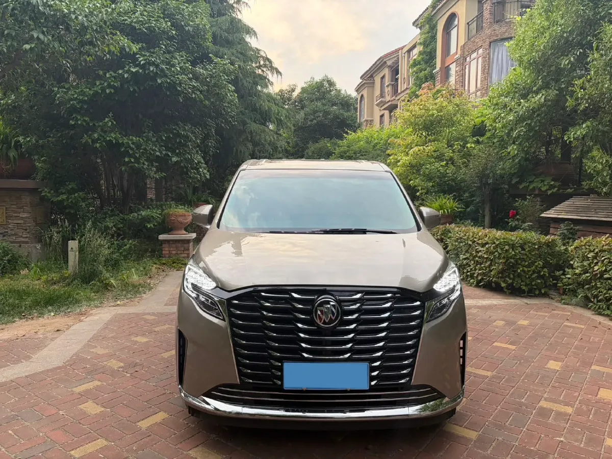 2023 Buick GL8 2.0T 237HP L4 9AT,autocango,china used car exporter,china ev exporter,chinese used car exporter,chinese used ev exporter