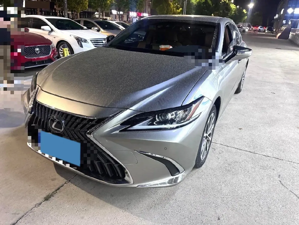 2023 Lexus ES 2.0L 173HP L4 CVT,autocango,china used car exporter,china ev exporter,chinese used car exporter,chinese used ev exporter