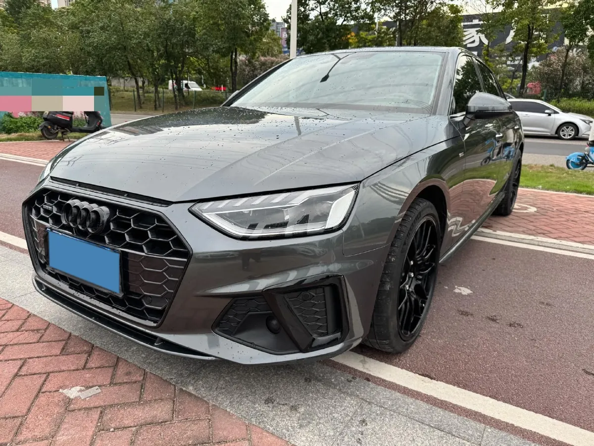 2020 Audi A4L 2.0T 190HP L4 7DCT,autocango,china used car exporter,china ev exporter,chinese used car exporter,chinese used ev exporter