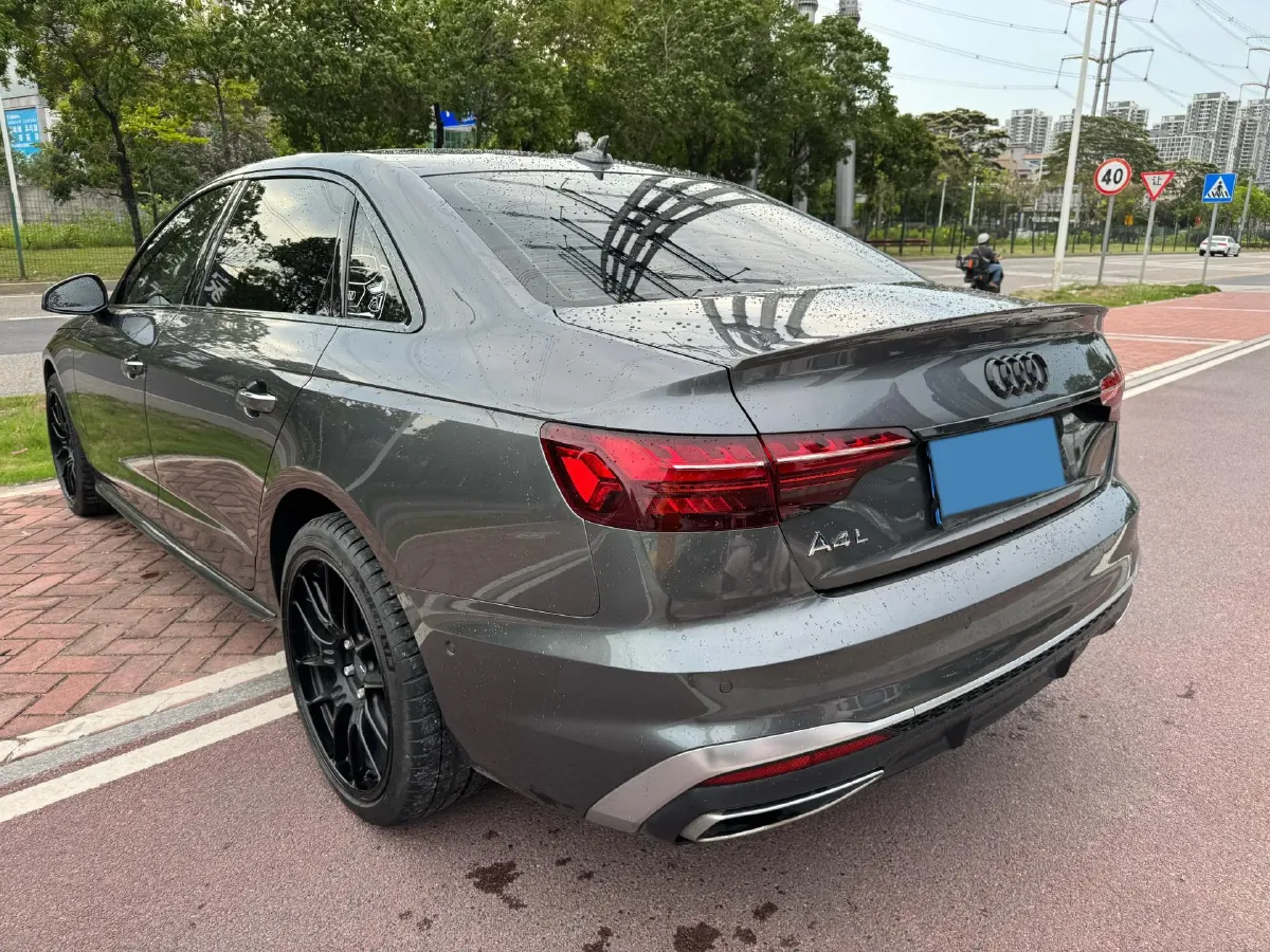 2020 Audi A4L 2.0T 190HP L4 7DCT,autocango,china used car exporter,china ev exporter,chinese used car exporter,chinese used ev exporter