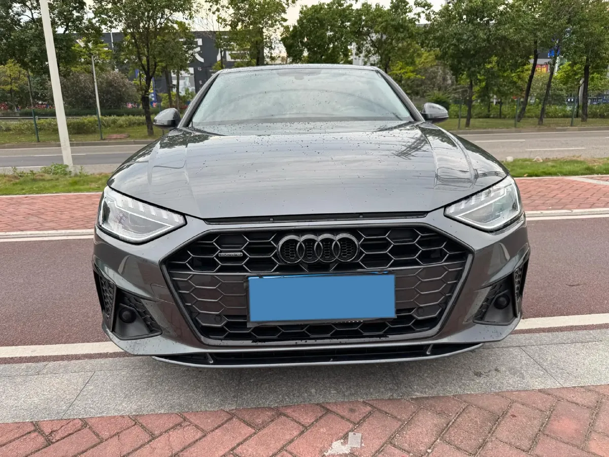 2020 Audi A4L 2.0T 190HP L4 7DCT,autocango,china used car exporter,china ev exporter,chinese used car exporter,chinese used ev exporter