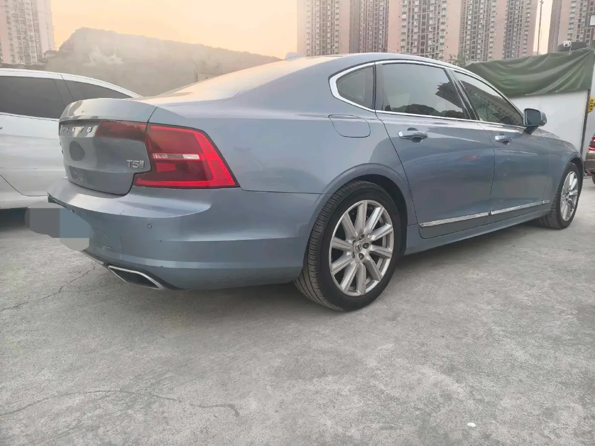 2020 Volvo S90 2.0T 254HP L4 8AT,autocango,china used car exporter,china ev exporter,chinese used car exporter,chinese used ev exporter