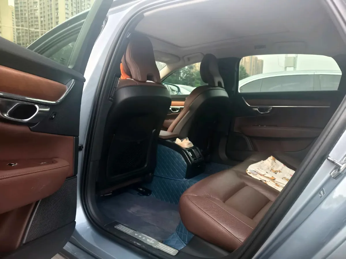 2020 Volvo S90 2.0T 254HP L4 8AT,autocango,china used car exporter,china ev exporter,chinese used car exporter,chinese used ev exporter