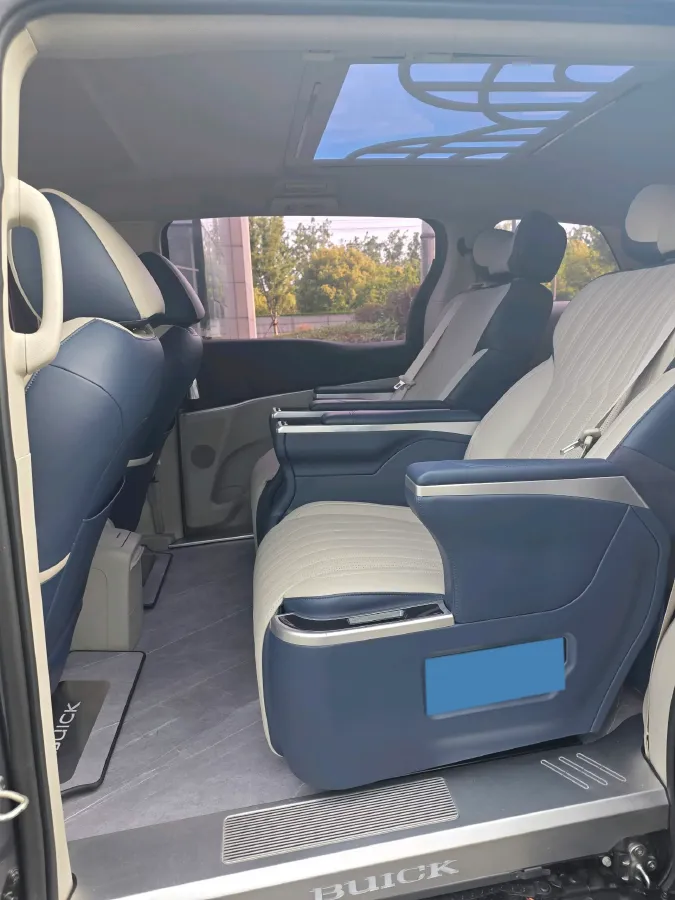 2021 Buick GL8 2.0T 237HP L4 9AT,autocango,china used car exporter,china ev exporter,chinese used car exporter,chinese used ev exporter