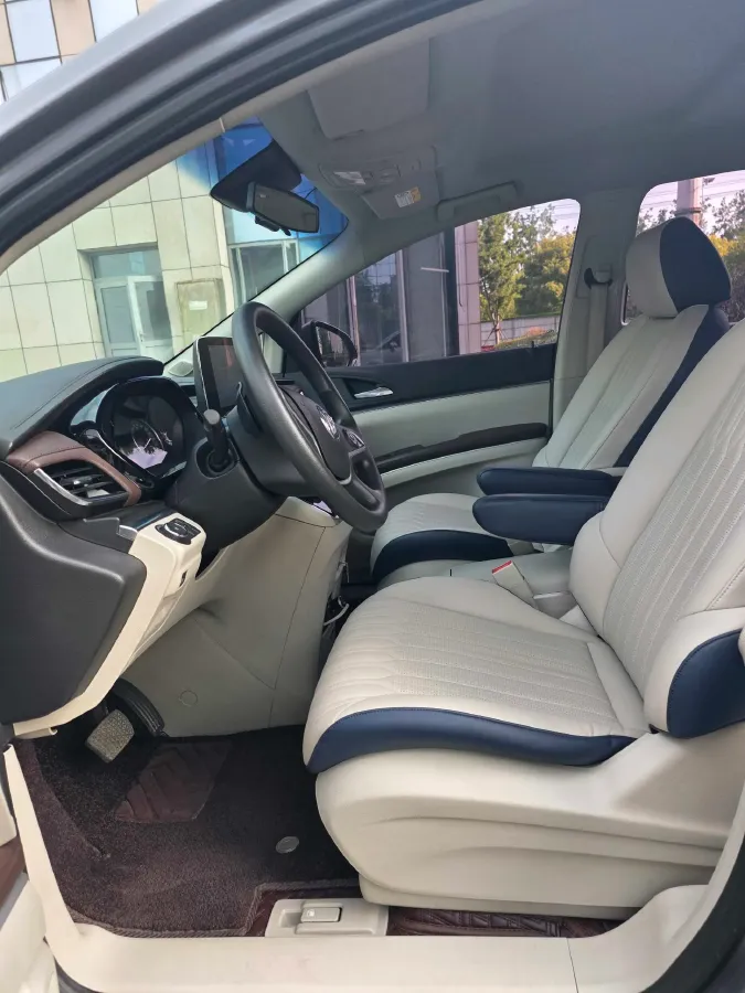 2021 Buick GL8 2.0T 237HP L4 9AT,autocango,china used car exporter,china ev exporter,chinese used car exporter,chinese used ev exporter
