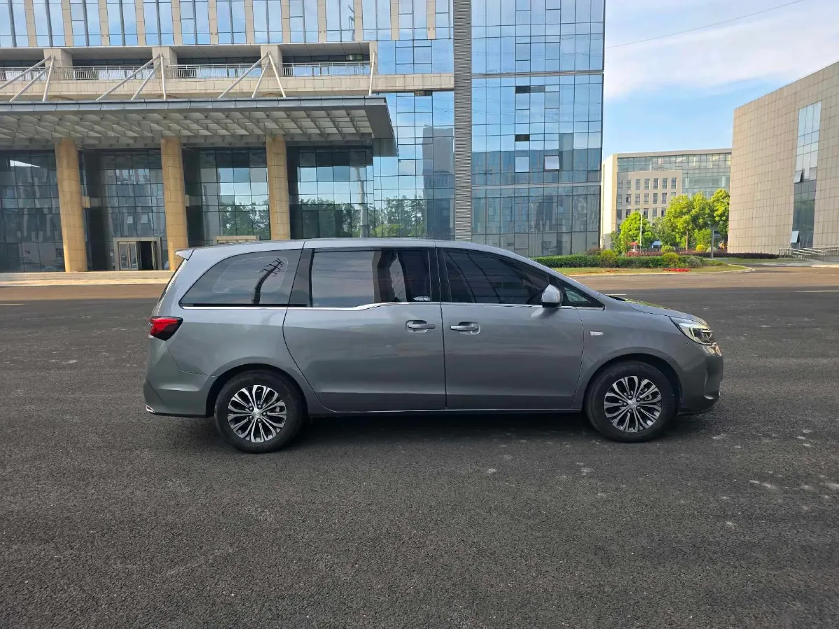 2021 Buick GL8 2.0T 237HP L4 9AT,autocango,china used car exporter,china ev exporter,chinese used car exporter,chinese used ev exporter
