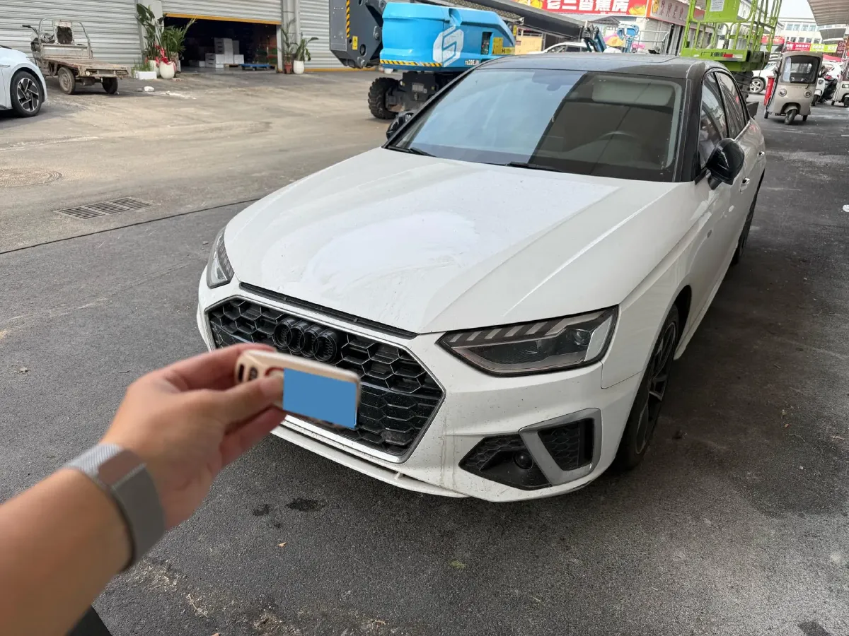 2020 Audi A4L 2.0T 190HP L4 7DCT,autocango,china used car exporter,china ev exporter,chinese used car exporter,chinese used ev exporter
