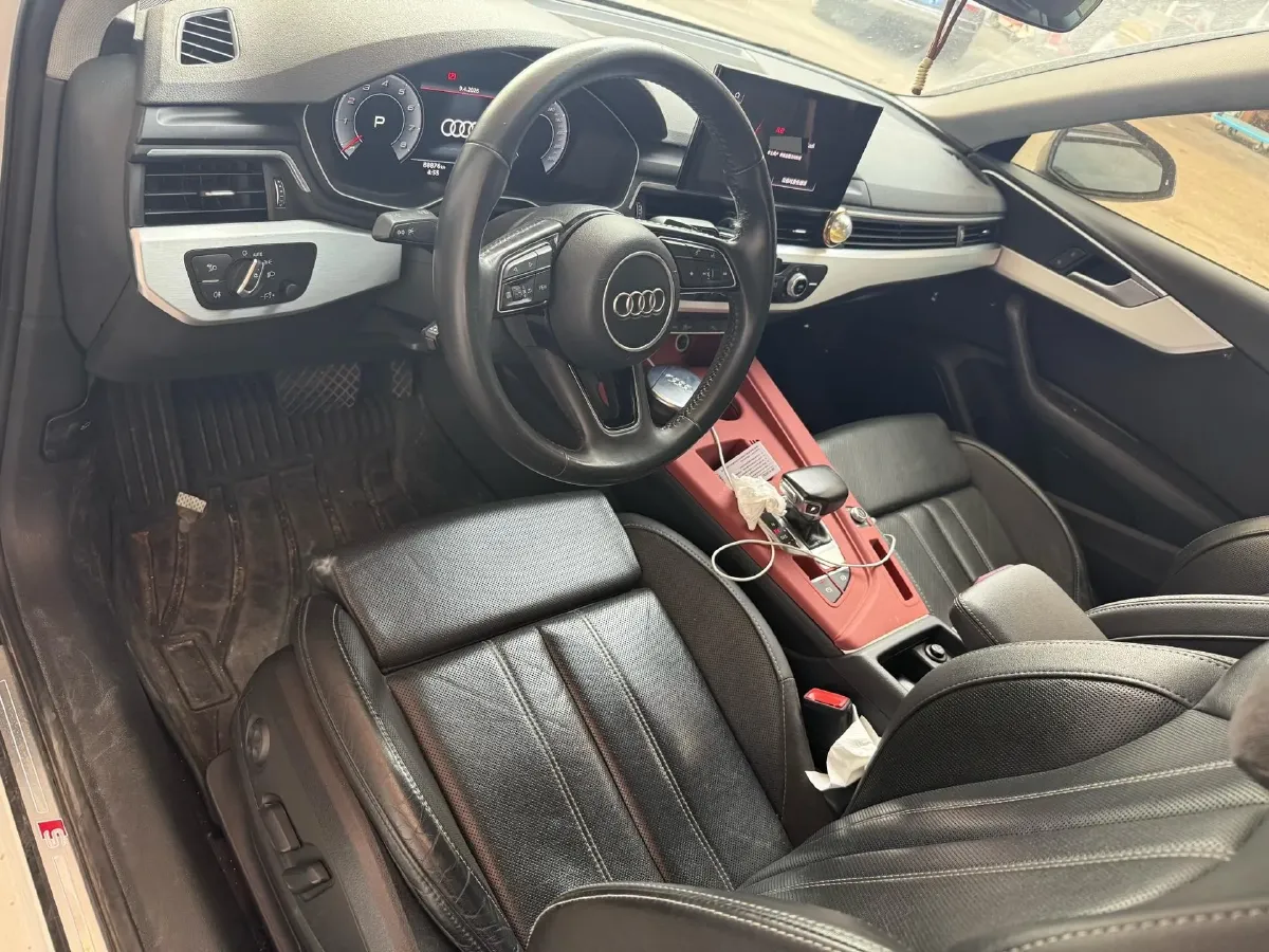 2020 Audi A4L 2.0T 190HP L4 7DCT,autocango,china used car exporter,china ev exporter,chinese used car exporter,chinese used ev exporter