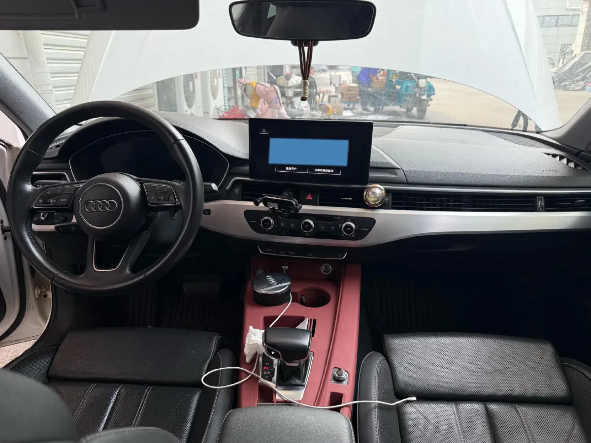 2020 Audi A4L 2.0T 190HP L4 7DCT,autocango,china used car exporter,china ev exporter,chinese used car exporter,chinese used ev exporter