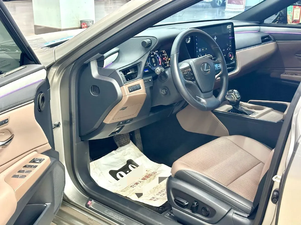 2025 Lexus ES 2.0L 173HP L4 CVT,autocango,china used car exporter,china ev exporter,chinese used car exporter,chinese used ev exporter