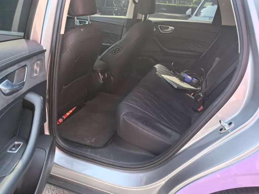 2023 Roewe D7 1.5L 112HP L4 1DHT PHEV 21.4KWH,autocango,china used car exporter,china ev exporter,chinese used car exporter,chinese used ev exporter