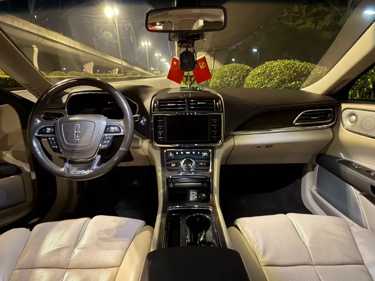2018 Lincoln Continental 3.0T 378HP V6 6AT,autocango,china used car exporter,china ev exporter,chinese used car exporter,chinese used ev exporter