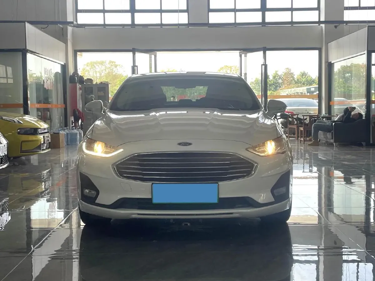 2018 Ford Mondeo 2.0L 143HP L4 E-CVT PHEV 9KWH,autocango,china used car exporter,china ev exporter,chinese used car exporter,chinese used ev exporter