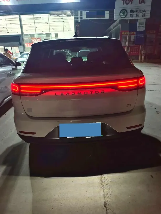 2024 Leapmotor C11 1.5L 95HP L4 REEV 43.74KWH,autocango,china used car exporter,china ev exporter,chinese used car exporter,chinese used ev exporter
