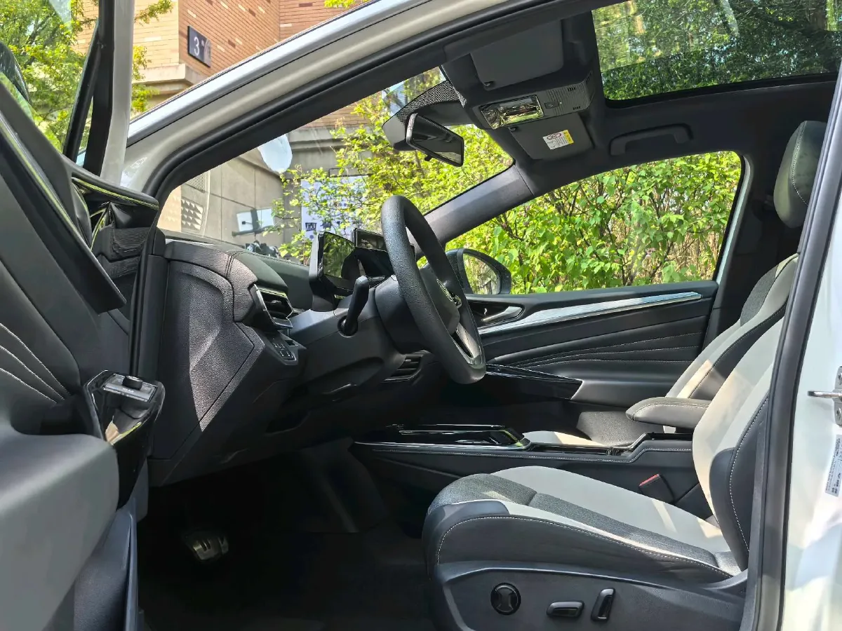 2022 Volkswagen ID.4 Crozz BEV 55.7KWH,autocango,china used car exporter,china ev exporter,chinese used car exporter,chinese used ev exporter