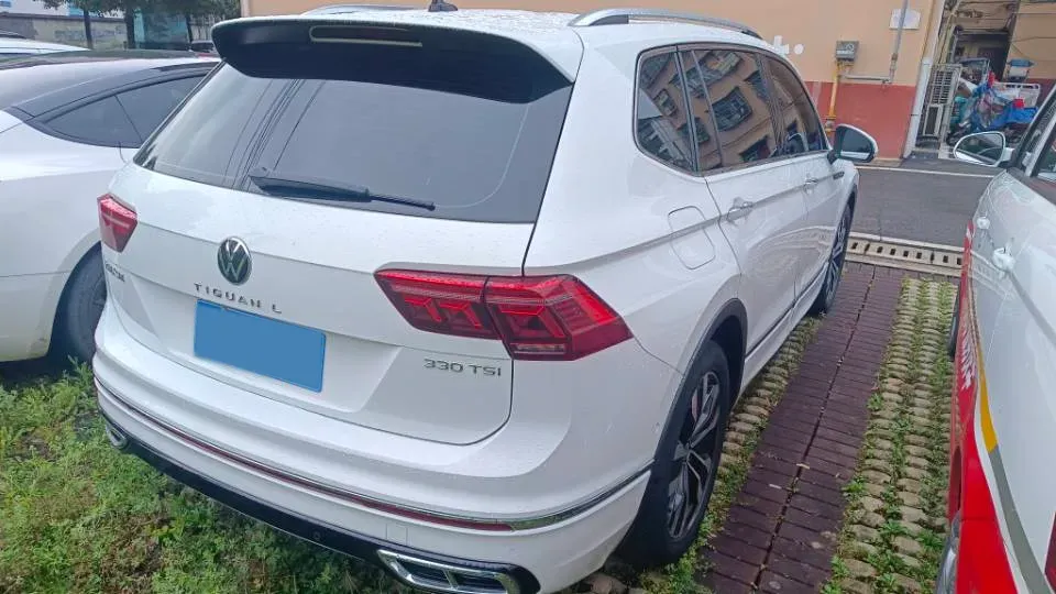 2024 Volkswagen Tiguan L 2.0T 186HP L4 7DCT,autocango,china used car exporter,china ev exporter,chinese used car exporter,chinese used ev exporter
