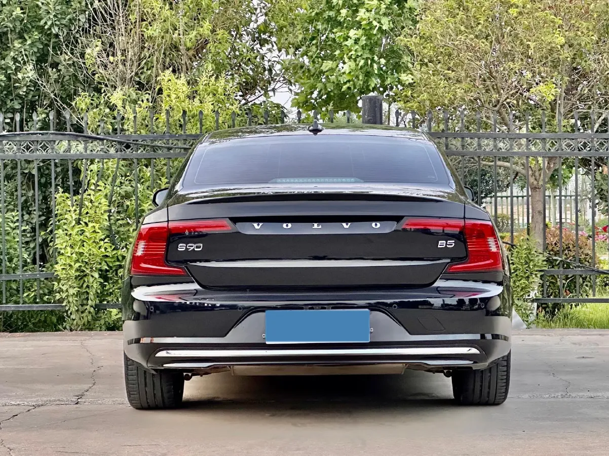 2021 Volvo S90 2.0T 250HP L4 8AT,autocango,china used car exporter,china ev exporter,chinese used car exporter,chinese used ev exporter