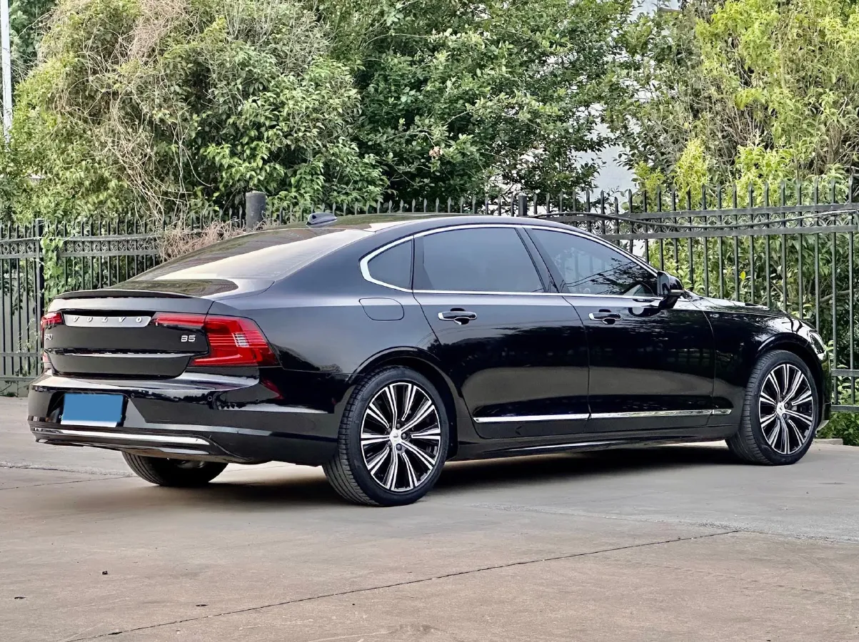 2021 Volvo S90 2.0T 250HP L4 8AT,autocango,china used car exporter,china ev exporter,chinese used car exporter,chinese used ev exporter