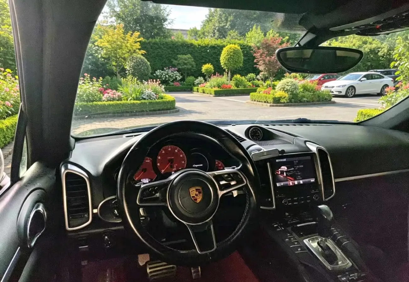 2016 Porsche Cayenne 3.0T 333HP V6 8AT,autocango,china used car exporter,china ev exporter,chinese used car exporter,chinese used ev exporter