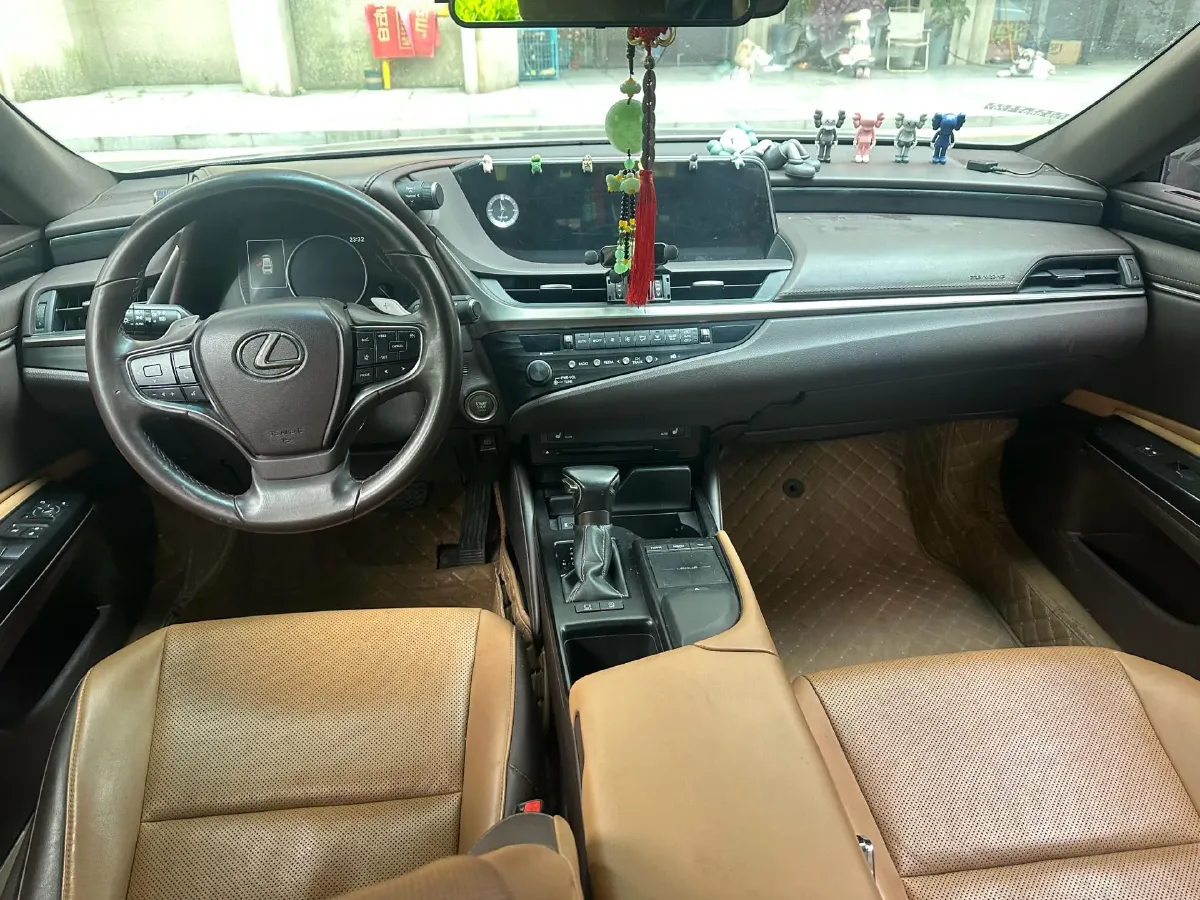 2018 Lexus ES 2.0L 167HP L4 6AT,autocango,china used car exporter,china ev exporter,chinese used car exporter,chinese used ev exporter