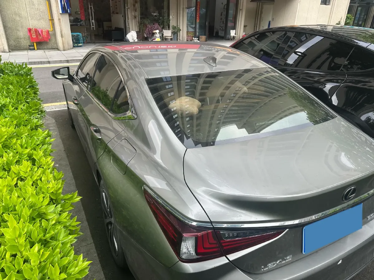 2018 Lexus ES 2.0L 167HP L4 6AT,autocango,china used car exporter,china ev exporter,chinese used car exporter,chinese used ev exporter