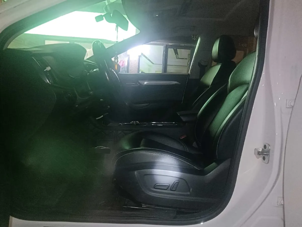 2017 Roewe i6 1.0T 125HP L3 2AT PHEV,autocango,china used car exporter,china ev exporter,chinese used car exporter,chinese used ev exporter