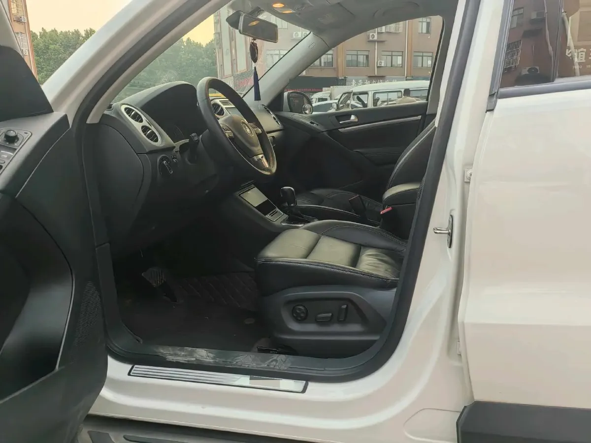 2017 Haval H9 2.0T 190HP L4 8AT,autocango,china used car exporter,china ev exporter,chinese used car exporter,chinese used ev exporter