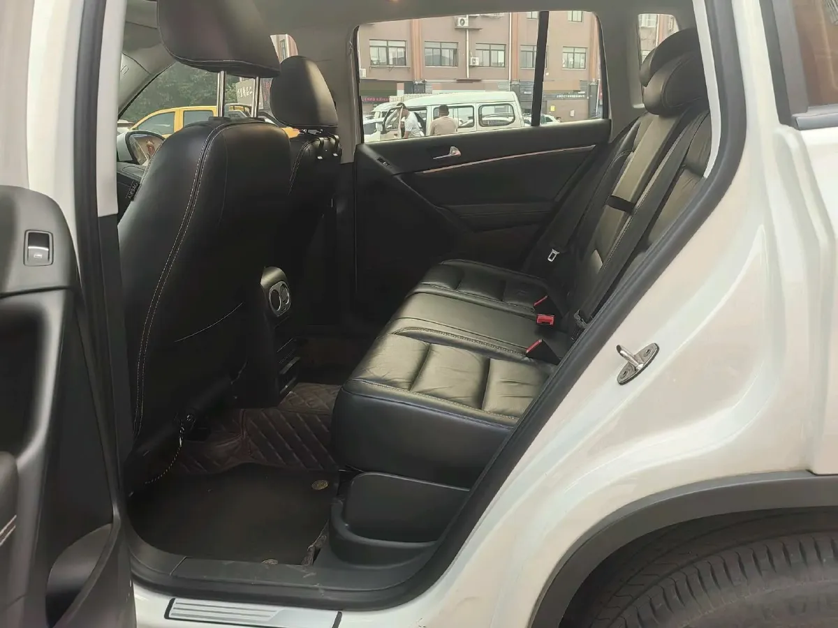 2017 Haval H9 2.0T 190HP L4 8AT,autocango,china used car exporter,china ev exporter,chinese used car exporter,chinese used ev exporter