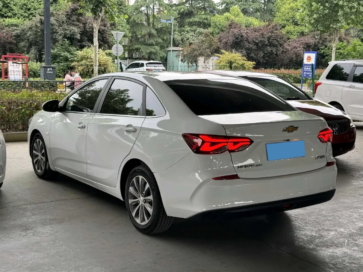 2022 Chevrolet Monza 1.5L 113HP L4 6AT,autocango,china used car exporter,china ev exporter,chinese used car exporter,chinese used ev exporter